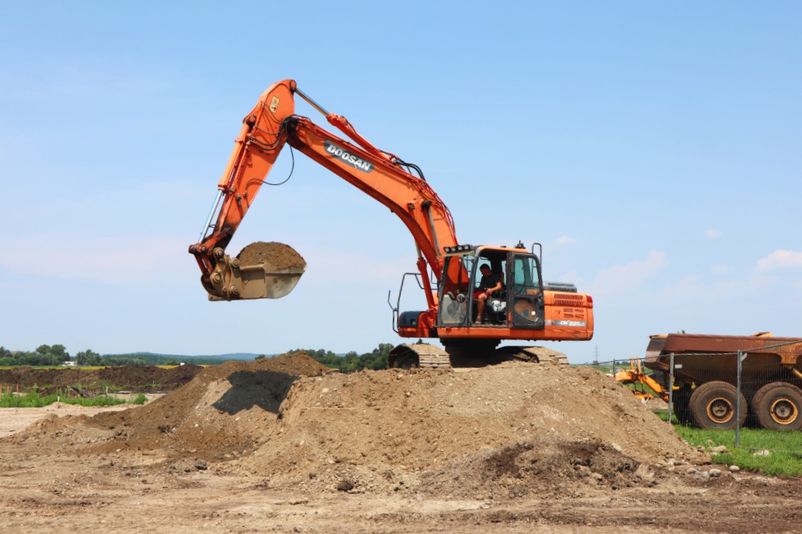 Daniel Szabo Blog | Machinery Spotlight: Unveiling the Power Behind Construction Projects